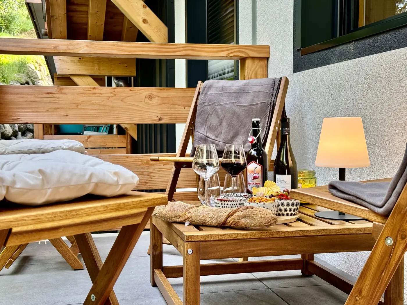 L'apéritif sur la terrasse du rez-de-chaussée